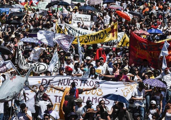 Cosa sta succedendo in Colombia? Dalle proteste contro la riforma fiscale alla violenza della polizia 