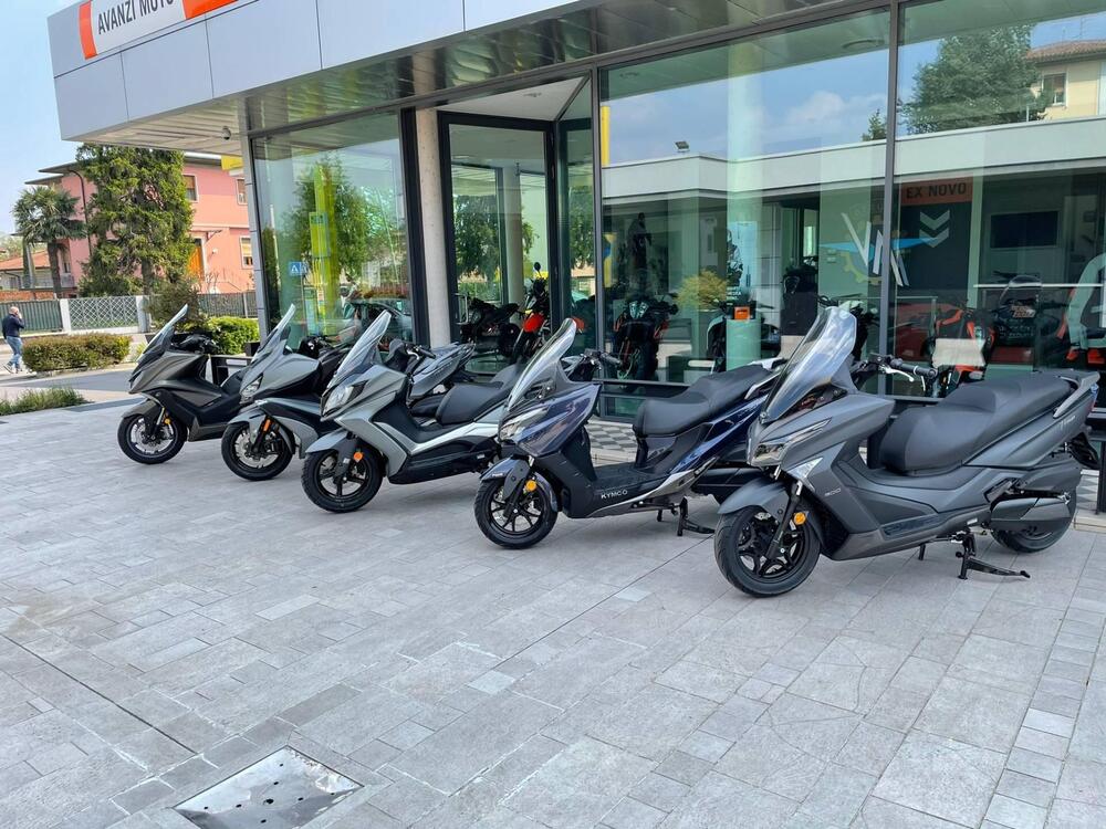 Kymco AK 550 ETS (2021 - 25) (4)