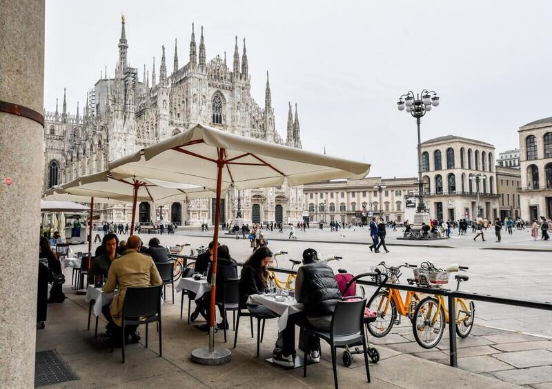 Covid e spostamenti: nessuna regione in rosso, cosa cambia da venerd&igrave;?