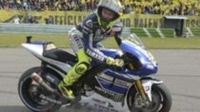 Rossi vince il GP di Assen