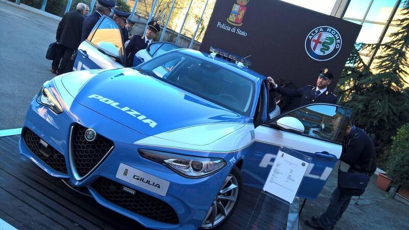 L&rsquo;Alfa Romeo Giulia (che scorta il Papa e Mattarella) sar&agrave; al Giro d&rsquo;Italia con la Polizia di Stato