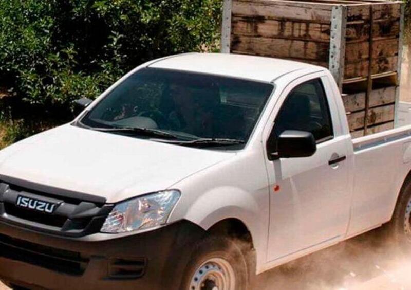 Isuzu D-Max Pick-up (10)