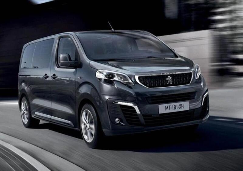 Peugeot Traveller (2016-->>) (10)