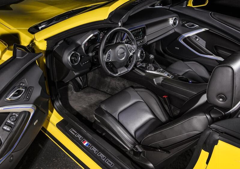 Chevrolet Camaro Cabrio (2016-->>) (26)