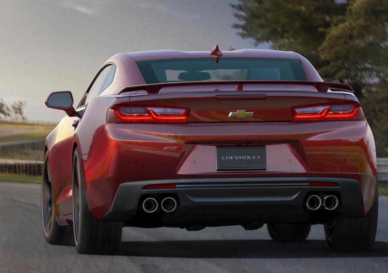 Chevrolet Camaro Coupé (2016-->>) (25)