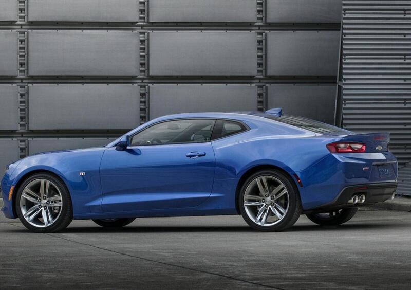 Chevrolet Camaro Coupé (2016-->>) (29)