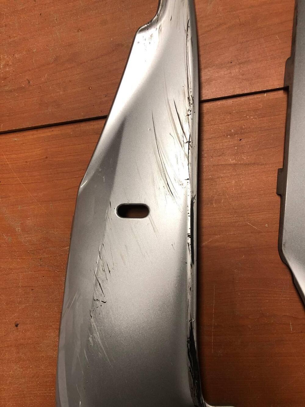 Fianchetti inferiori Yamaha T-Max '01-'07 (5)