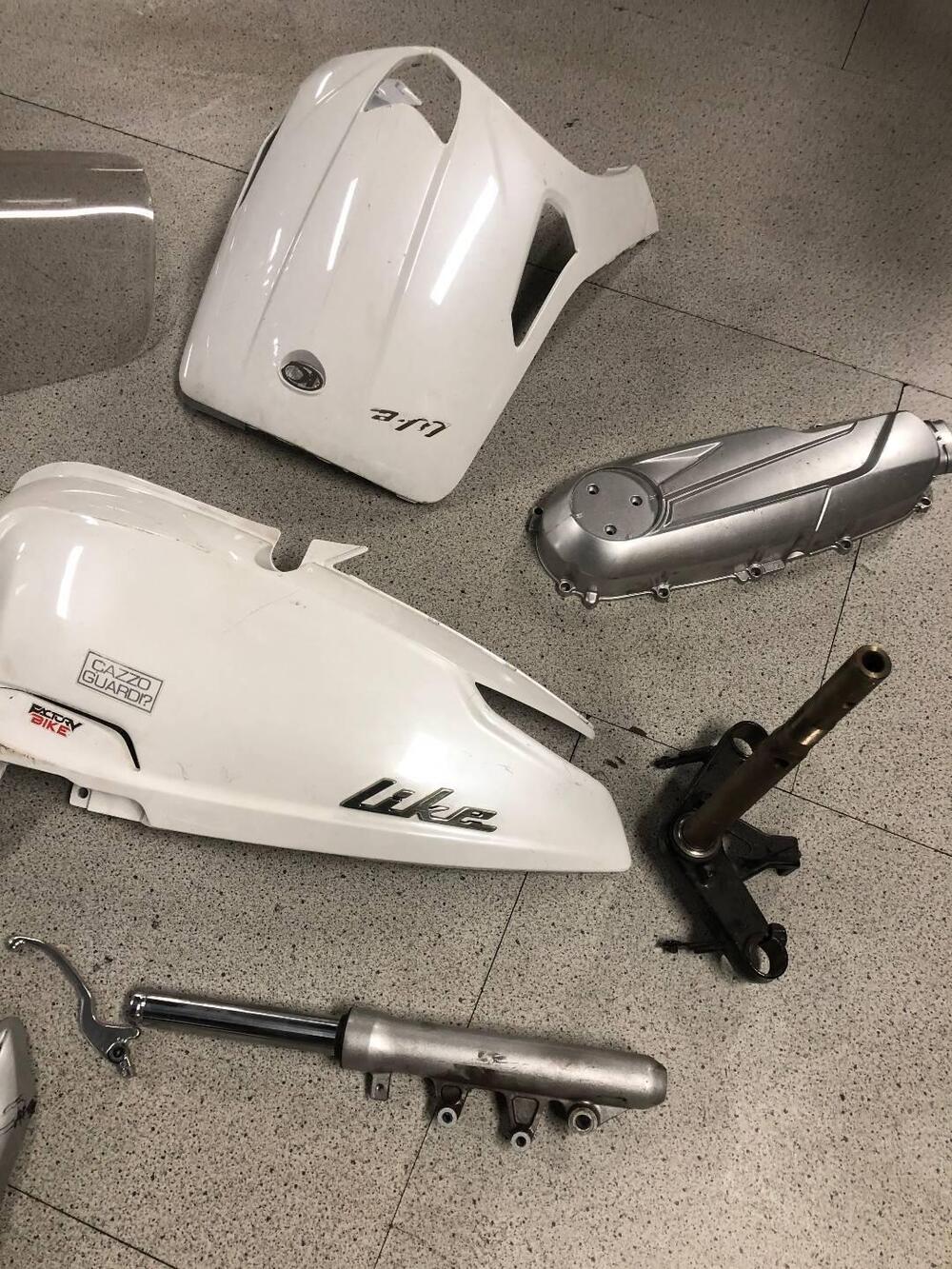 Pezzi in blocco Kymco Like (3)