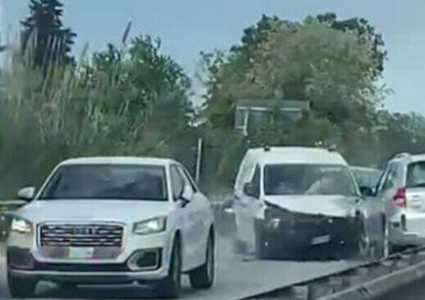 Macerata: contromano con il suv in Superstrada, il video choc del frontale in diretta social