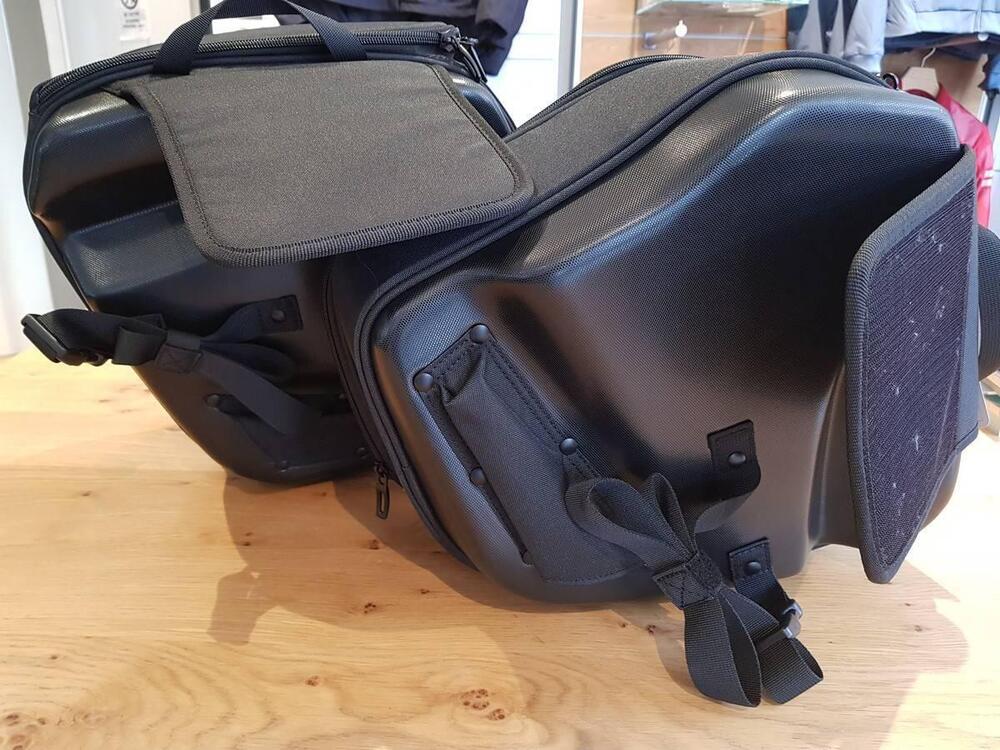 BMW BORSE DA SELLA 21 LITRI (2)