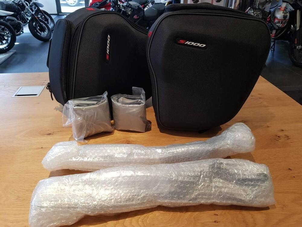 BMW BORSE DA SELLA 21 LITRI (6)