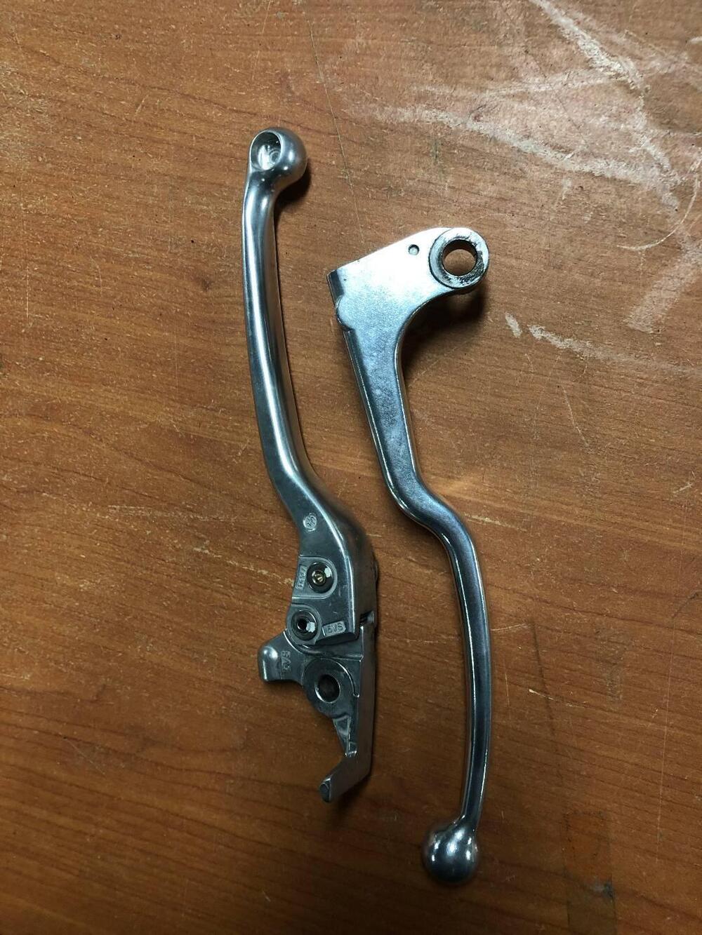 Leve originali Yamaha MT-09 (2)