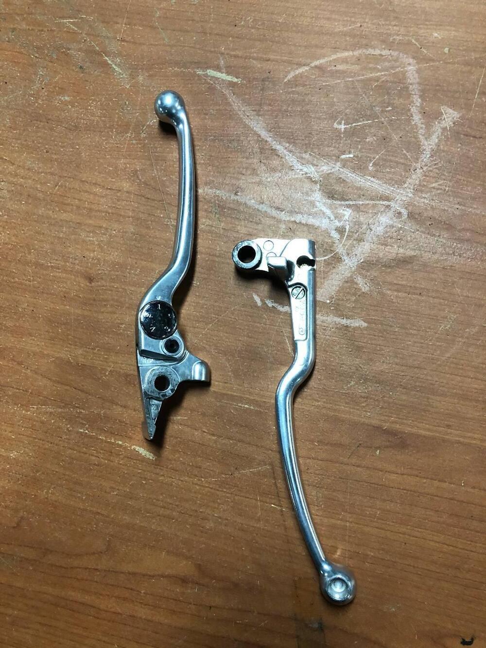 Leve originali Yamaha MT-09 (4)