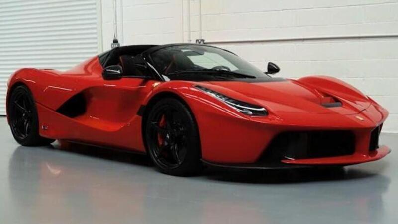 La moglie di Ecclestone vende la LaFerrari Aperta con la dedica di Marchionne