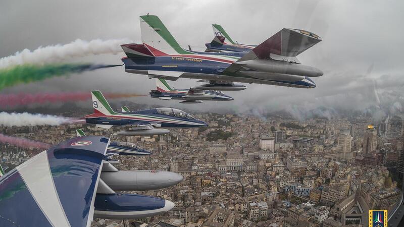 Moto Guzzi: a Genova il monumento a Giorgio Parodi. Con l&#039;omaggio delle Frecce Tricolori