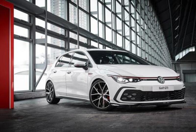 Regalo dei 45 anni: aerodinamica nuova per la Volkswagen Golf GTI