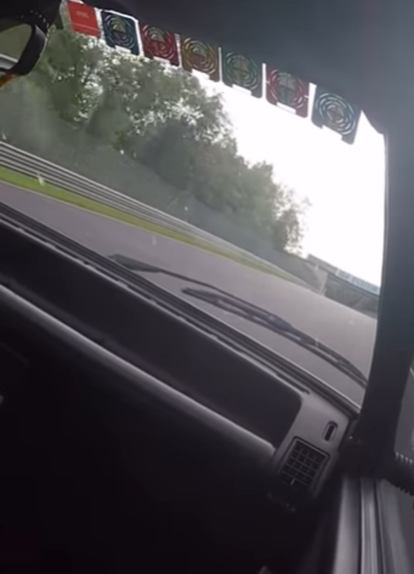 La Fiat Uno Turbo regala spettacolo al Nurburgring [VIDEO]