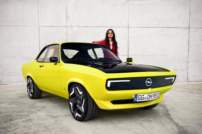 Opel Manta GSe Elektromod: la Manta festeggia i 50 anni con un restomod ufficiale