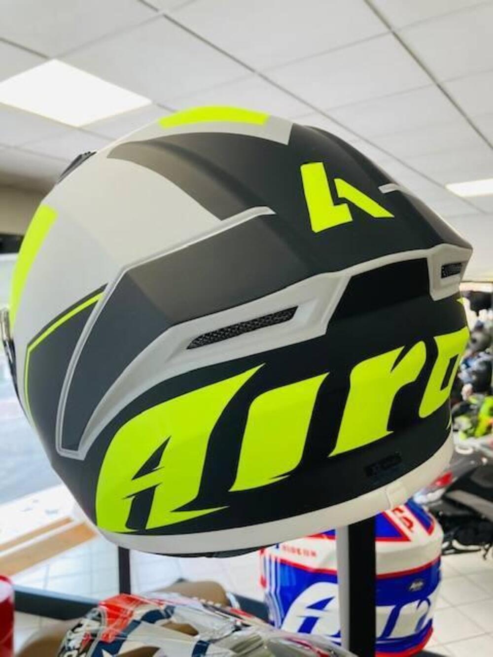 CASCO AIROH VALOR INTEGRALE (2)