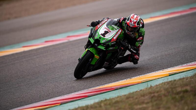 Superbike 2021. Jonathan Rea vince la Superpole race di Aragon