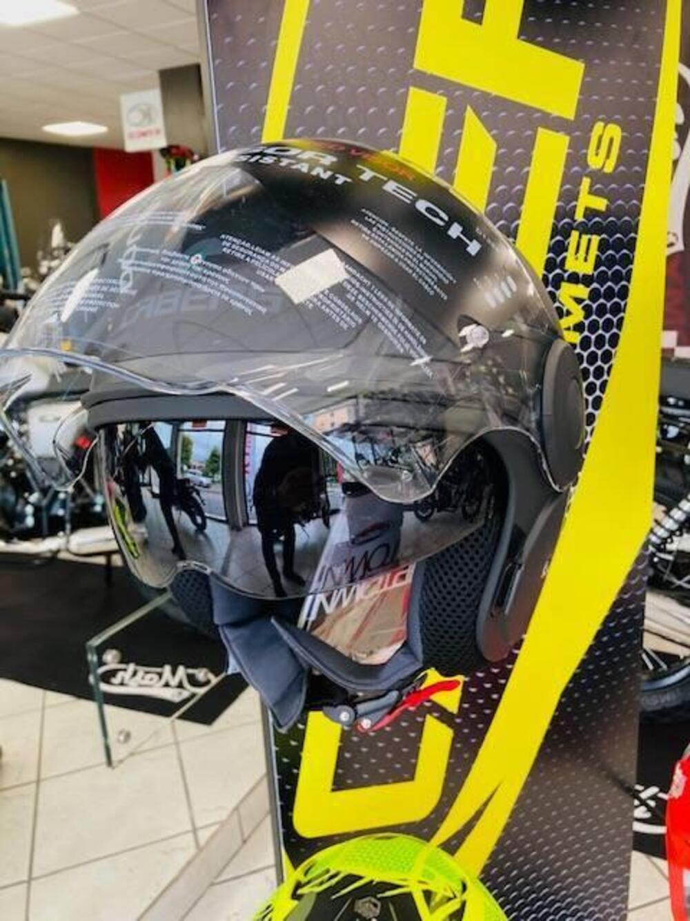 Casco Caberg UPTWN (2)