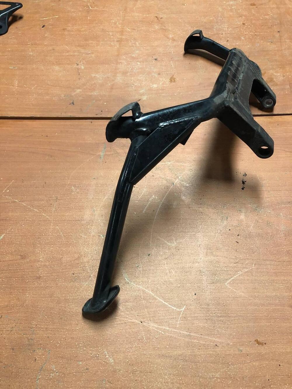 Cavalletto centrale Suzuki Burgman 400 '03-'05 (3)