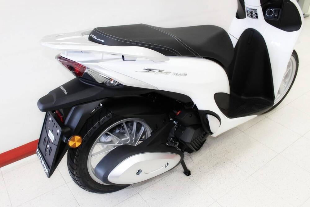 Honda SH 125 Mode (2021 - 23) (3)