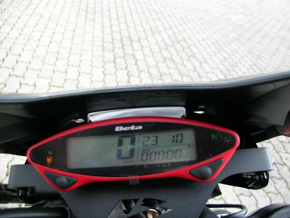 Betamotor RR 125 4T Motard LC (2021 - 23) (5)