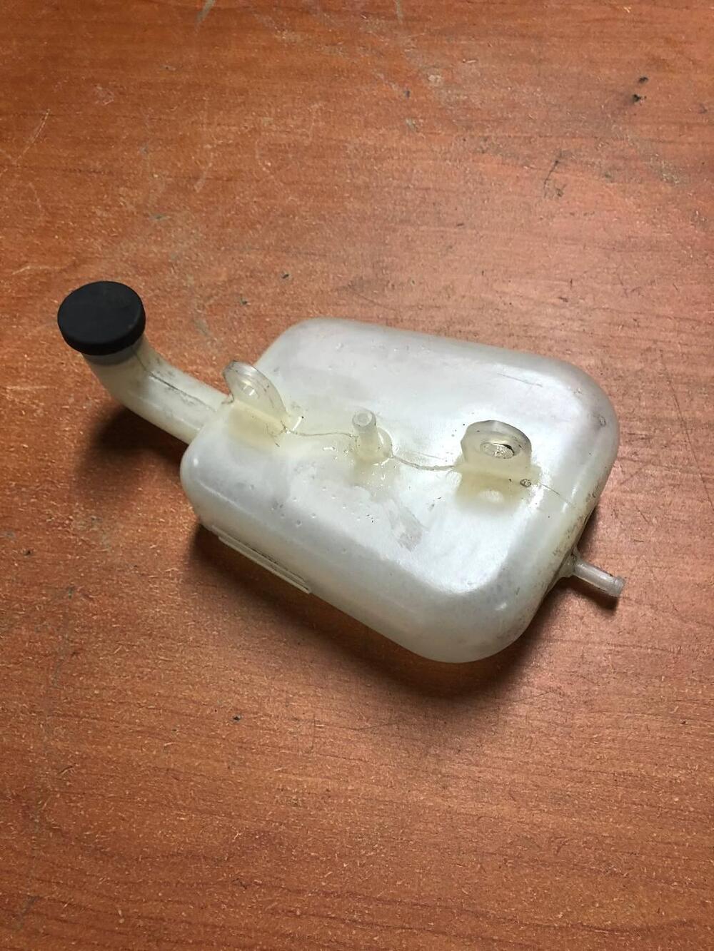 Vaschetta liquido radiatore Burgman 400 '03-'05 Suzuki