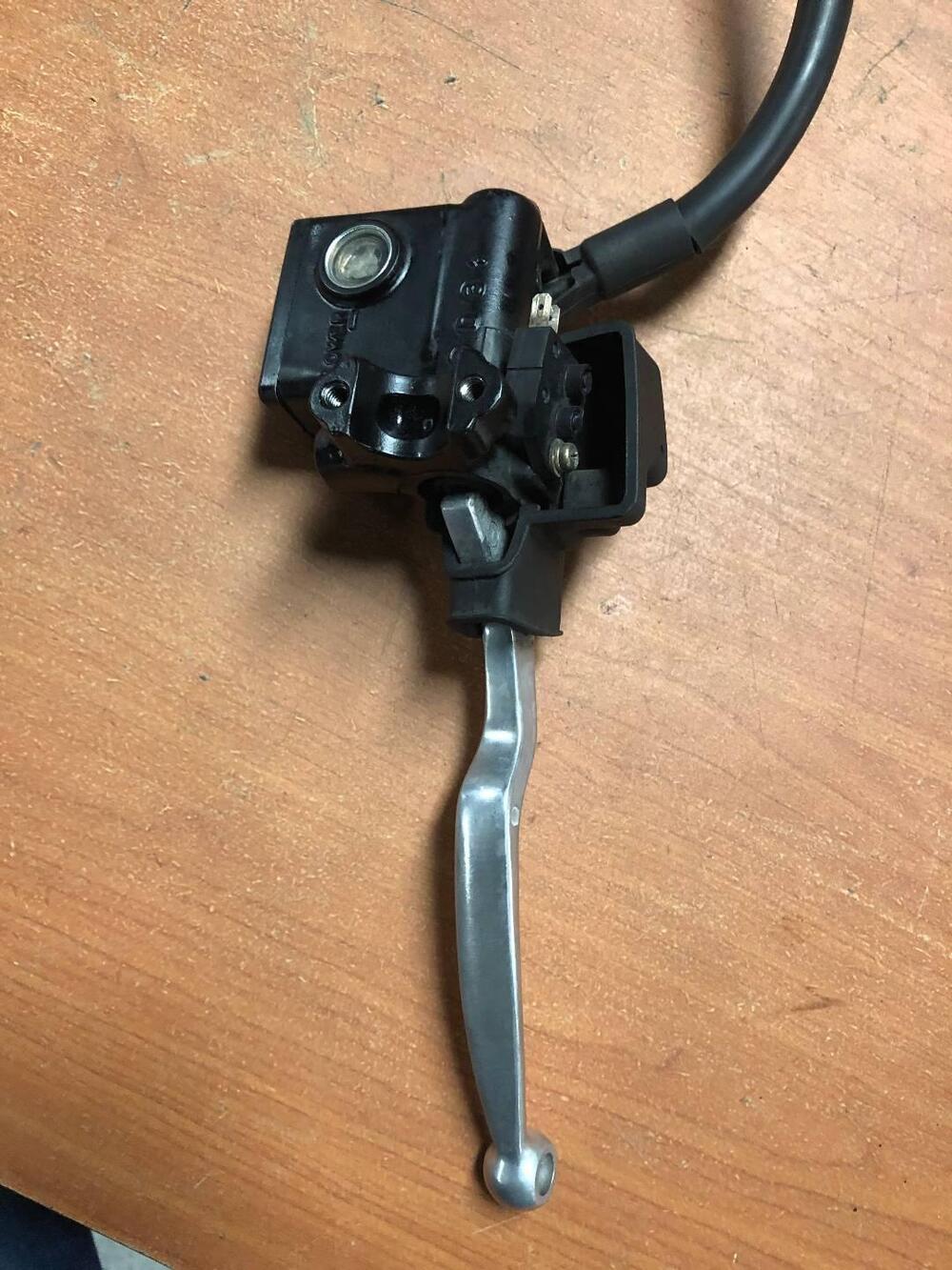 Pompa freno posteriore Suzuki Burgman 400 '03-'05 (2)