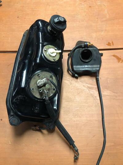 Serbatoio con pompa Suzuki Burgman 400 '03-'05