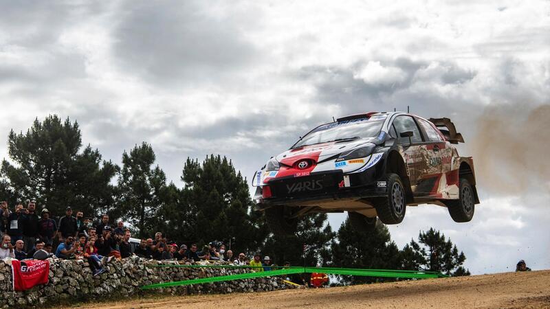 WRC21. RIS 2021. Tempesta Sardegna, si salvano Ogier e Evans, Toyota