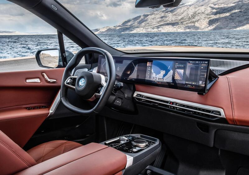 BMW iX (32)