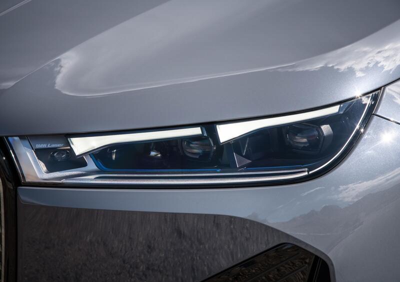 BMW iX (36)
