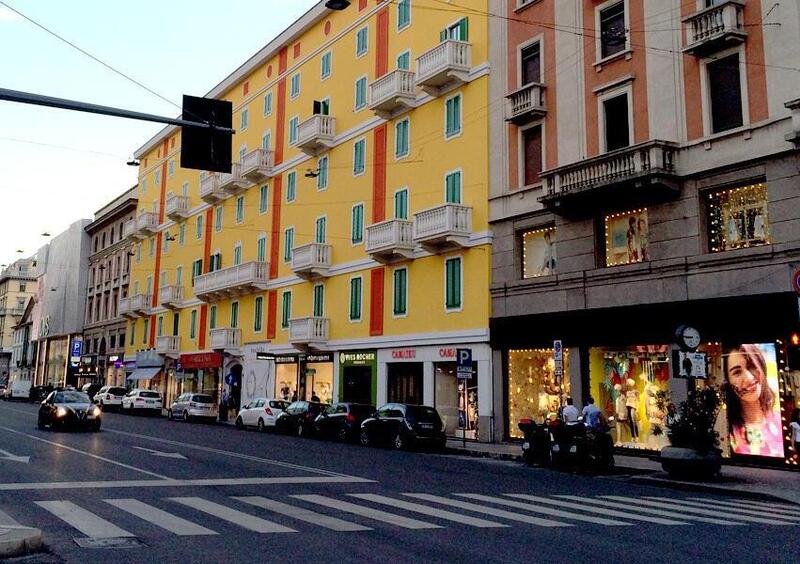 Corso Buenos Aires a Milano cambia ancora: meno parcheggi, pi&ugrave; area pedonale