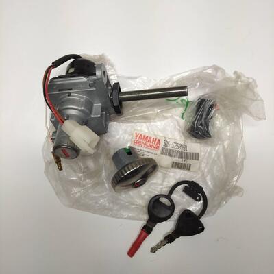 GRUPPO SERRATURE YAMAHA YP125 98/00