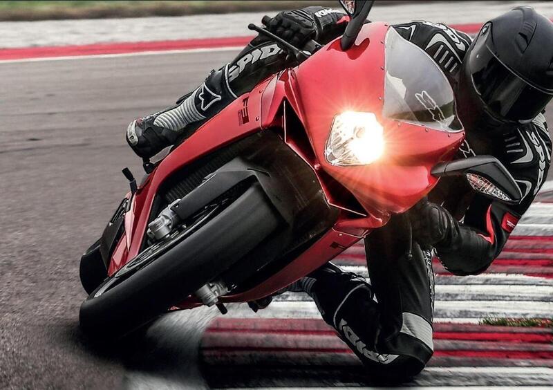 MV Agusta F3 800 F3 800 Rosso (2021 - 23) (10)