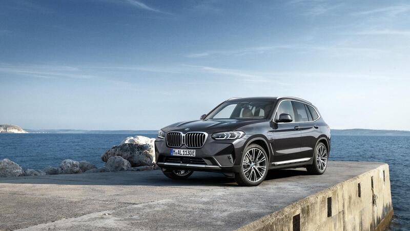 BMW X3 e X4 Restyling 2022: Stile aggiornato, nuova tecnologia e interni rivisti