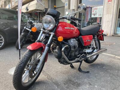 Moto Guzzi V35 II d'epoca
