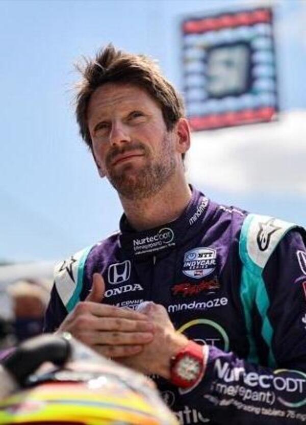 [VIDEO] Ancora paura per Romain Grosjean: freni in fiamme e fuga dall&#039;auto in IndyCar 
