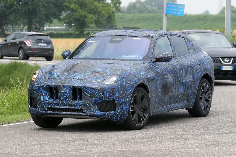 Maserati Grecale, le foto spia del SUV del Tridente 