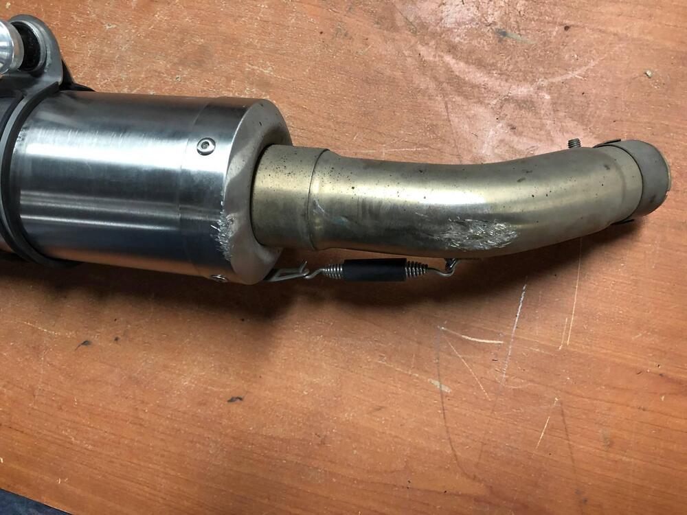 Scarico Storm Suzuki GSR 750 (2)