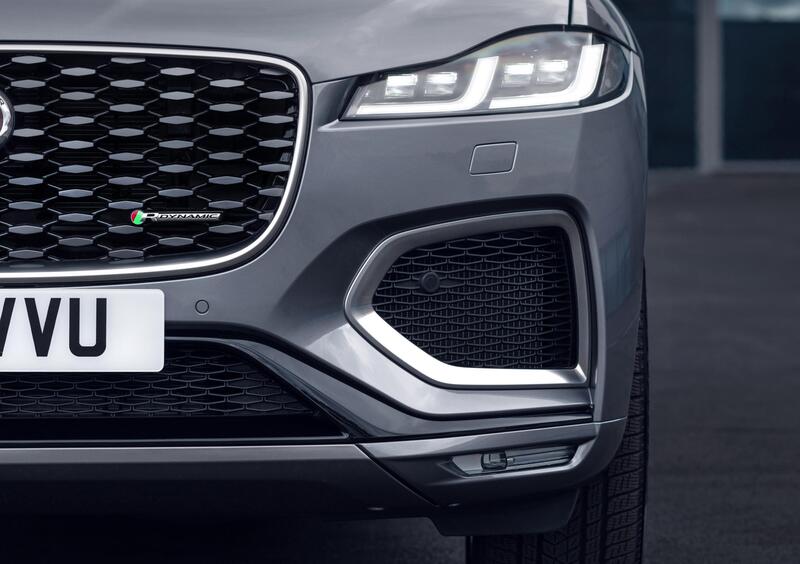 Jaguar F-Pace (2015-->>) (20)