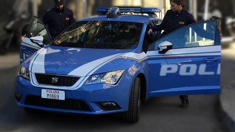 Lodi, finisce con l&#039;auto nel canale. La Polizia la salva