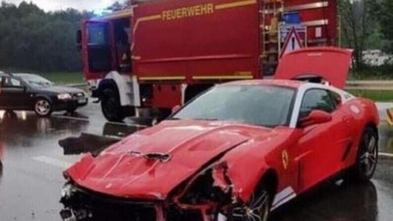 Ferrari 599 GTB 60F1 Alonso Edition, Ecco la foto dell&rsquo;incidente a Monaco