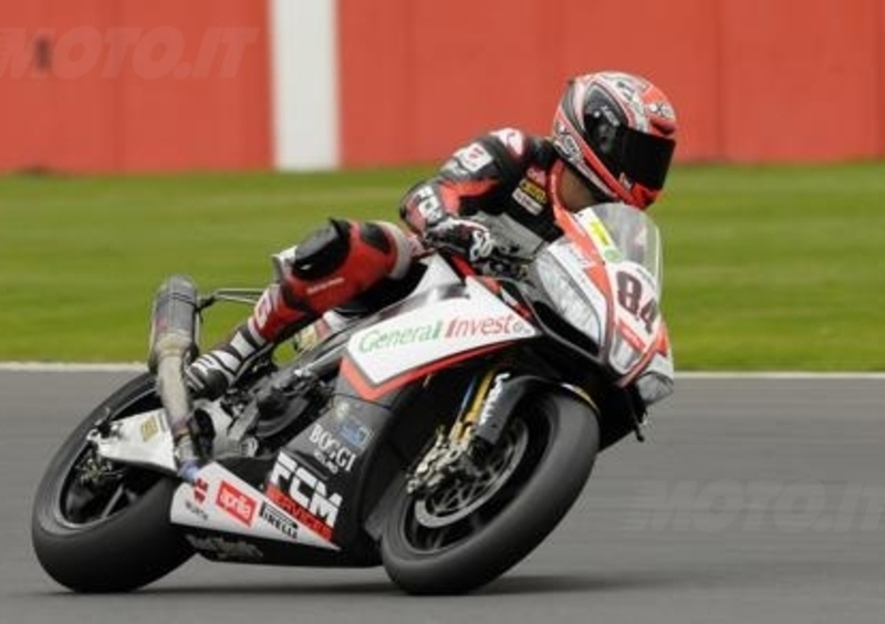 Sykes &egrave; il pi&ugrave; veloce nelle libere SBK di Silverstone