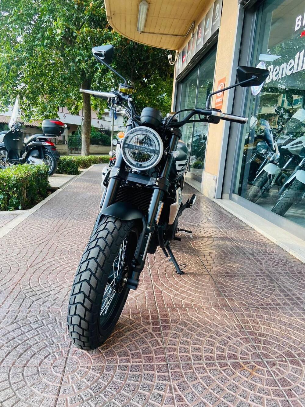 Brixton Motorcycles Crossfire 500 X (2021 - 25) (7)