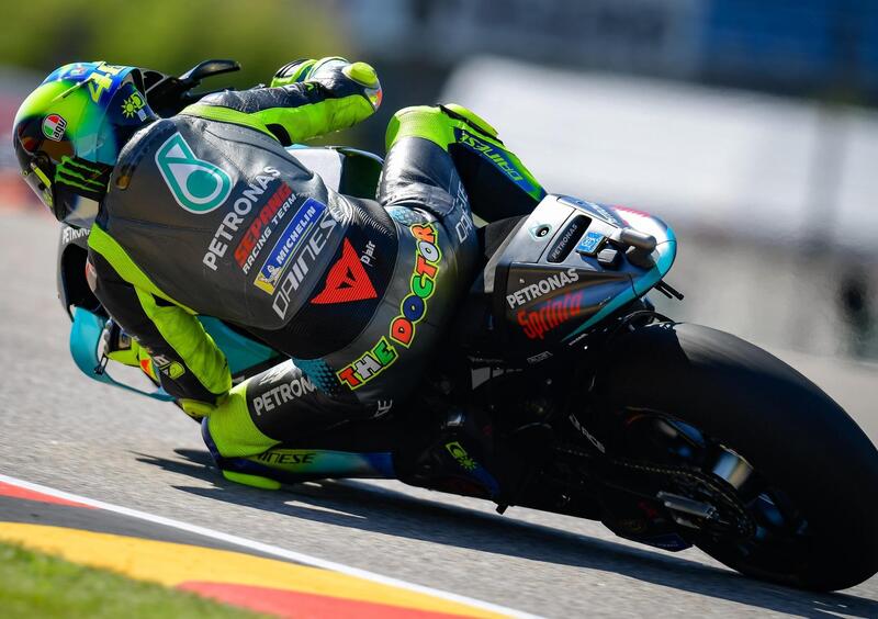MotoGP 2021. GP di Germania al Sachsenring. Valentino Rossi: "Marquez pu&ograve; vincere", Marc: "Non siamo pronti"