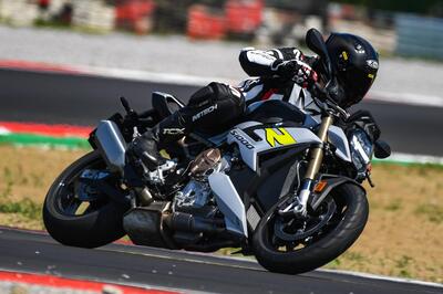 BMW S1000R 2021 TEST: &egrave; migliorata. Forse troppo?