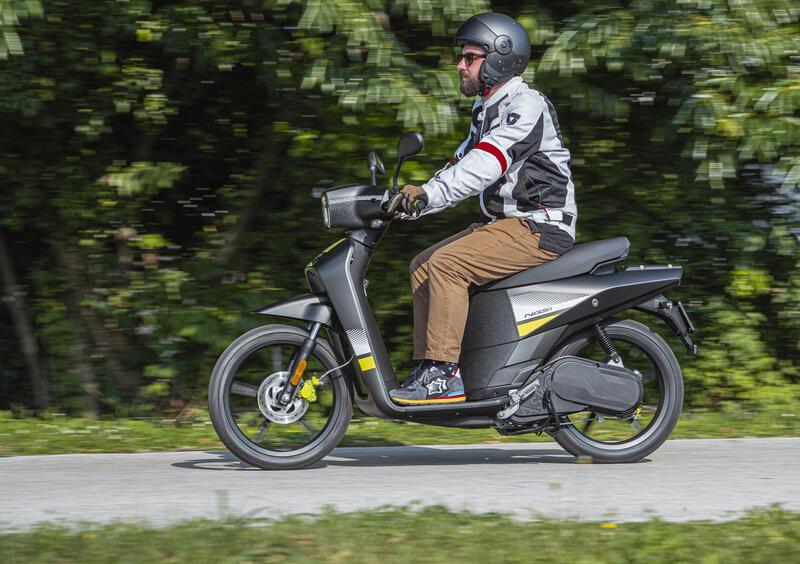 Scooter Askoll 2021. Nuovi colori e nuove batterie